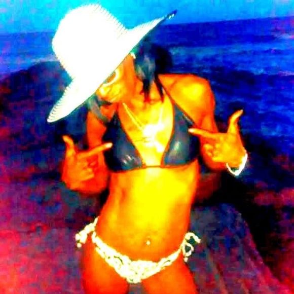 Meet your Posher, Marvis - Picture 1 of 1